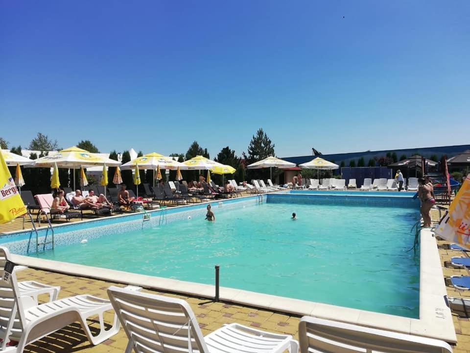Aqua Party Victoria (Iasi) Exterior photo