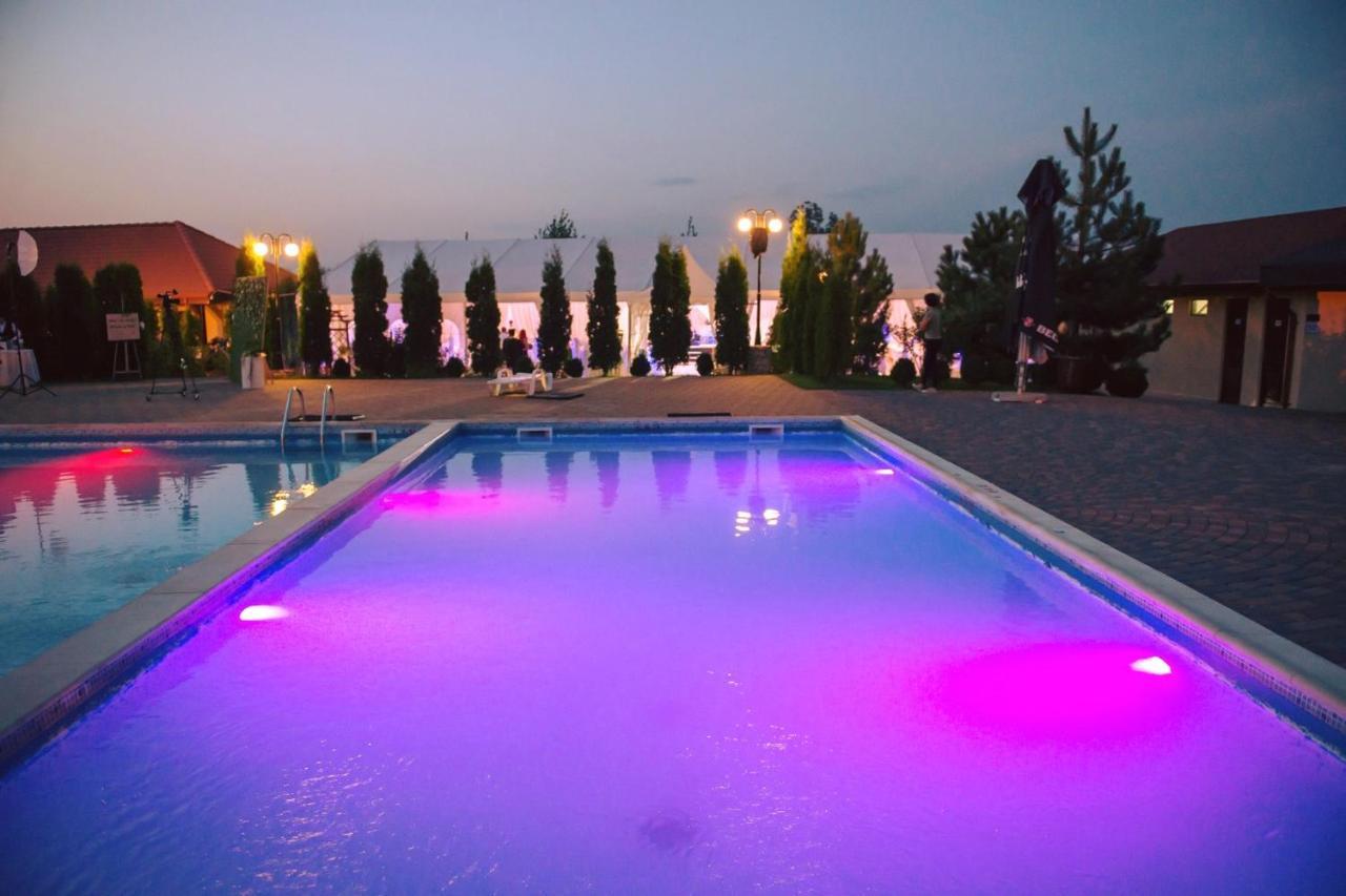 Aqua Party Victoria (Iasi) Exterior photo